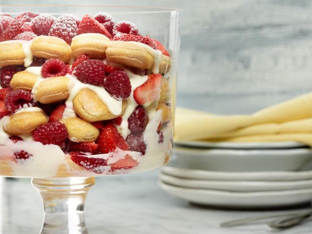 Lemon Tiramisu Trifle image