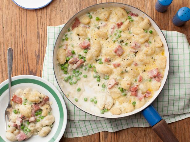Food Network's Cheesy Gnocchi Casserole with Ham and Peas
