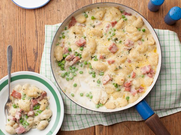 Cheesy Gnocchi Casserole with Ham and Peas image