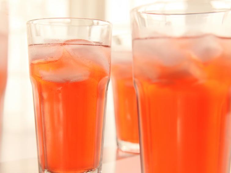 Lemon Berry Zinger Cocktail Recipe Sandra Lee Food Network