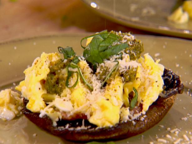 Grilled Portobello "Benedict"