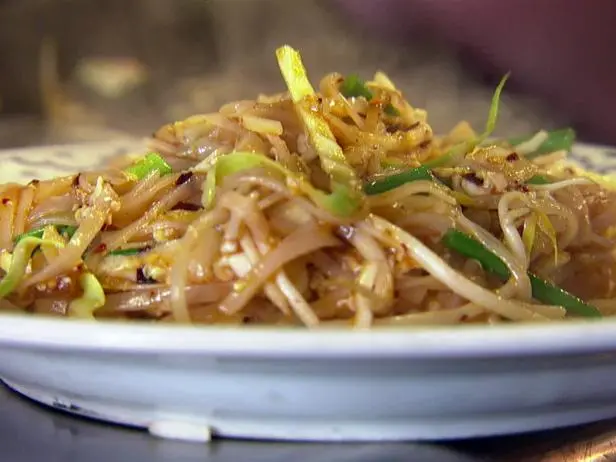 Thai Place Phad Thai Chicken Thai Hot Recipe | Food Network