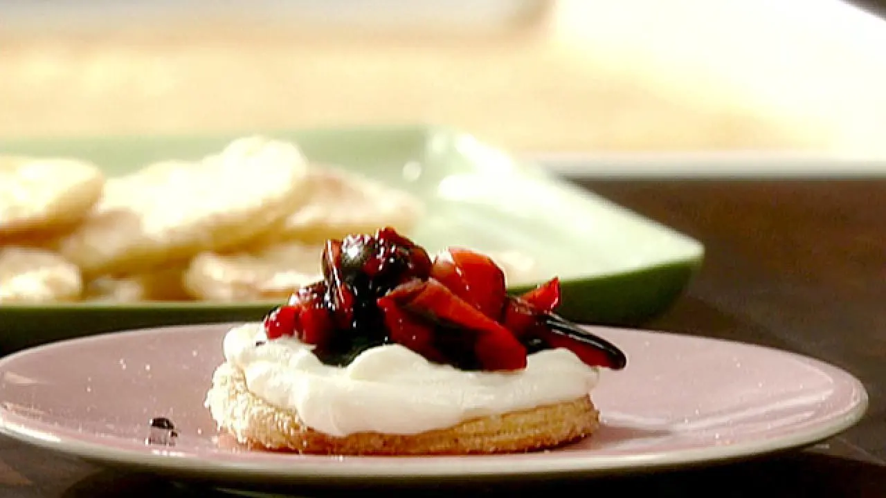 Strawberry Mascarpone Tarts
