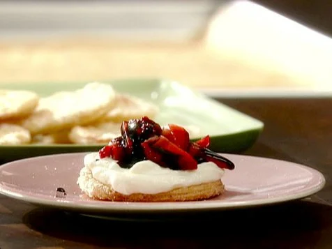 Mini Strawberry Mascarpone Tarts