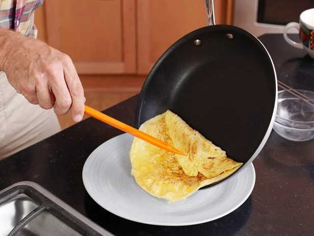 How to Cook Omelet in Frying Pan: Easy Steps for Perfect Breakfast