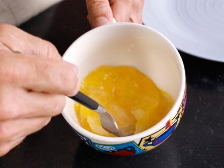 How To Make An Omelet Like Alton Brown Recipes Dinners And Easy Meal Ideas Food Network