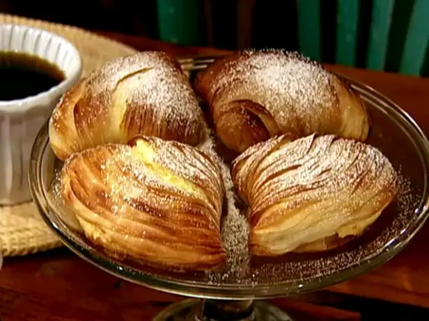 Sfogliatella Recipe | Alex Guarnaschelli | Food Network