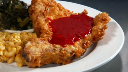 https://food.fnr.sndimg.com/content/dam/images/food/fullset/2012/2/6/0/DV1308H_deep-fried-pork-chops-with-sweet-and-spicy-red-pepper-jelly_s4x3.jpg.rend.hgtvcom.511.288.suffix/1371603300534.jpeg