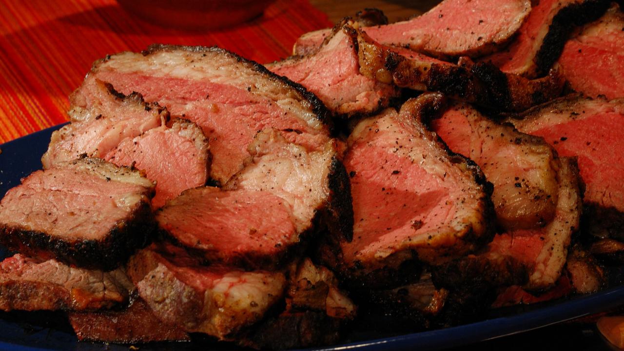 Bobby Flay Shows How to Grill Tri-Tip Steaks