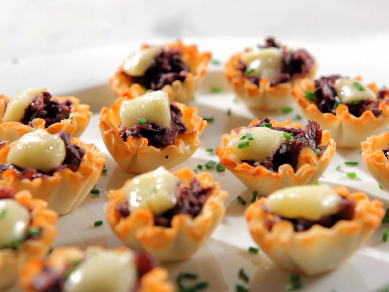 Brie Bacon and Mushroom Phyllo Cups - A Seasoned Greeting