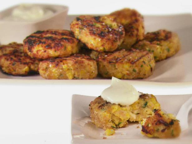 Grilled Corn and Cheese Cakes