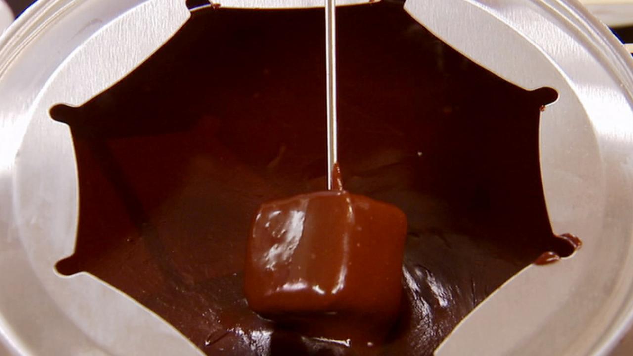 5 Ingredient Chocolate Fondue