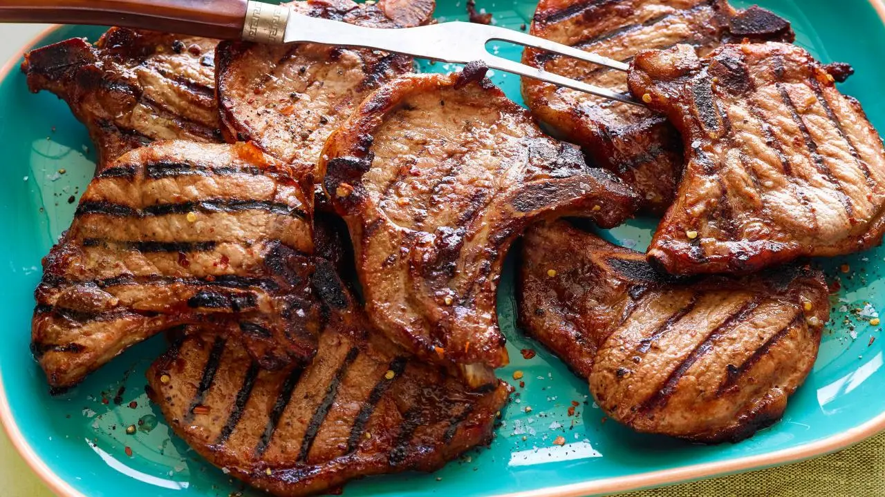 Grilling thin pork chops best sale