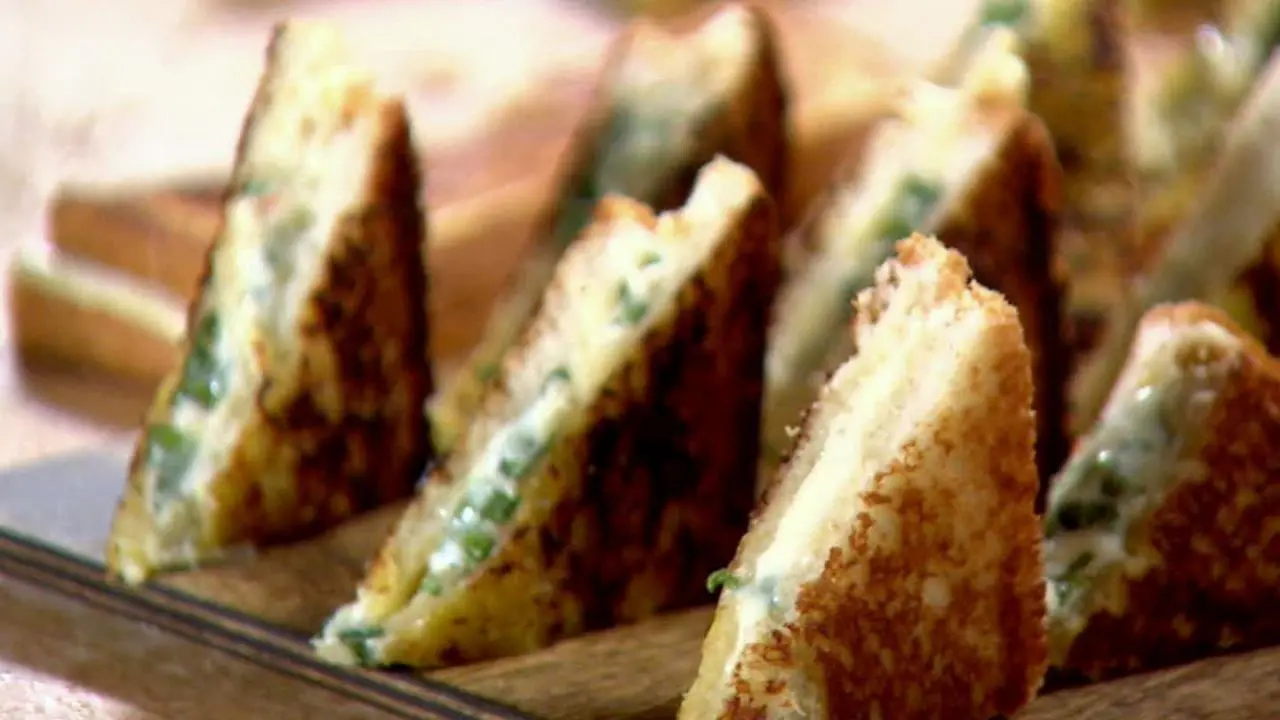 Mango-Jack Grilled Cheese