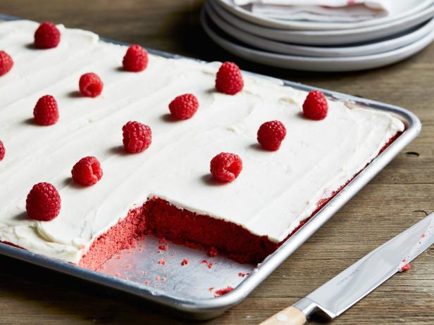 Red Velvet Cake with Cream Cheese Frosting - Baking Envy