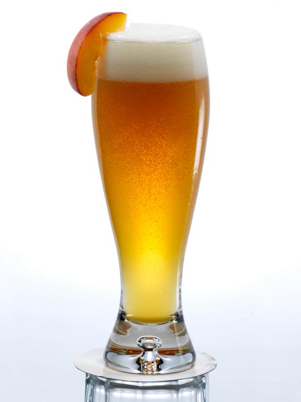peach beer cocktail