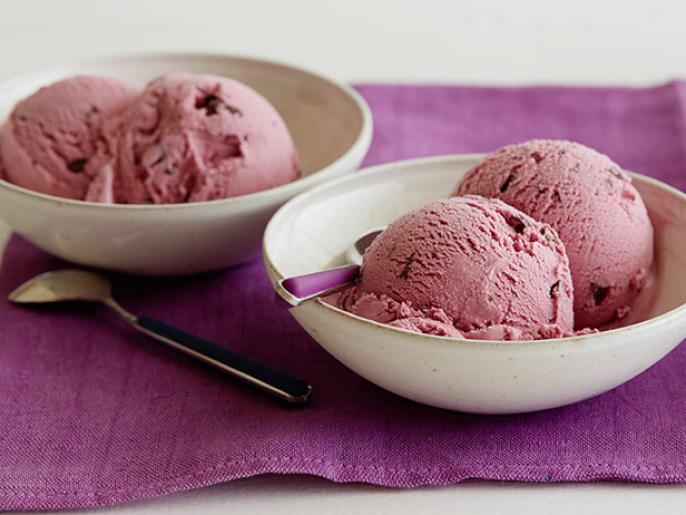 Blackberry Chip Ice Cream Recipe Ree Drummond Food Network 1360