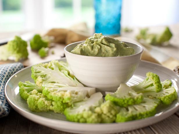 Cauliflower with Avocado-Cilantro Dip