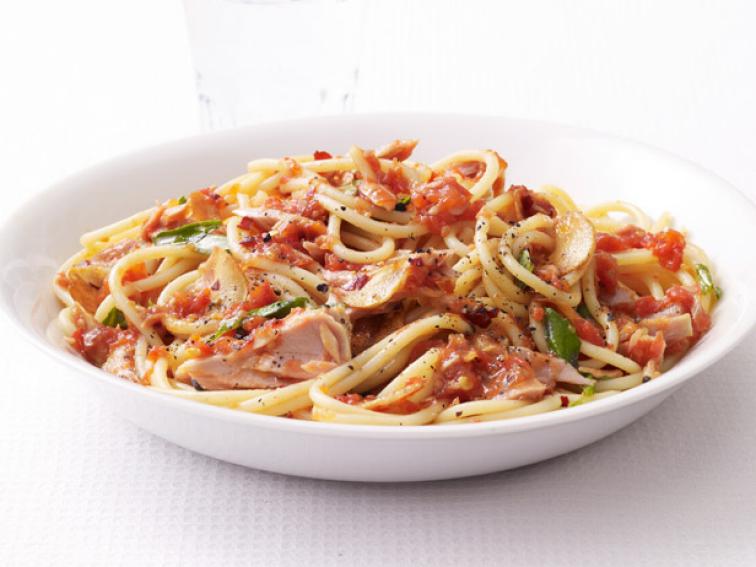 Spaghetti With Spicy Tuna Marinara Sauce Recipe | Food Network Kitchen ...