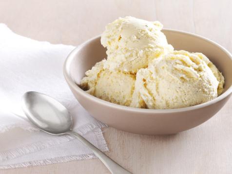 Vanilla Ice Cream With Honey