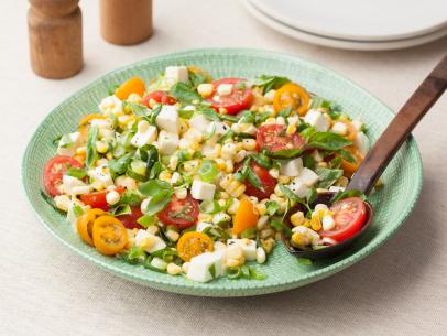 How to Serve Corn Salad--Mâche -- Harvest to Table