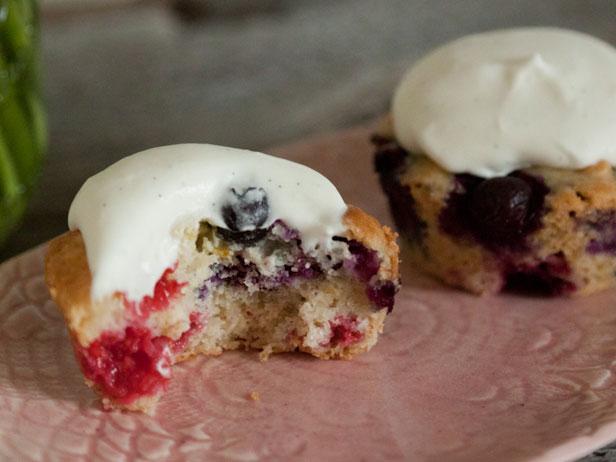 blueberry raspberry muffins