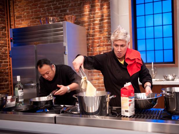 Contestants Eric Lee and Michelle Ragussis of Team Bobby cooking for the Star Challenge "Chopped Desserts" as seen on Food Network's Star Season 8, Episode 3
