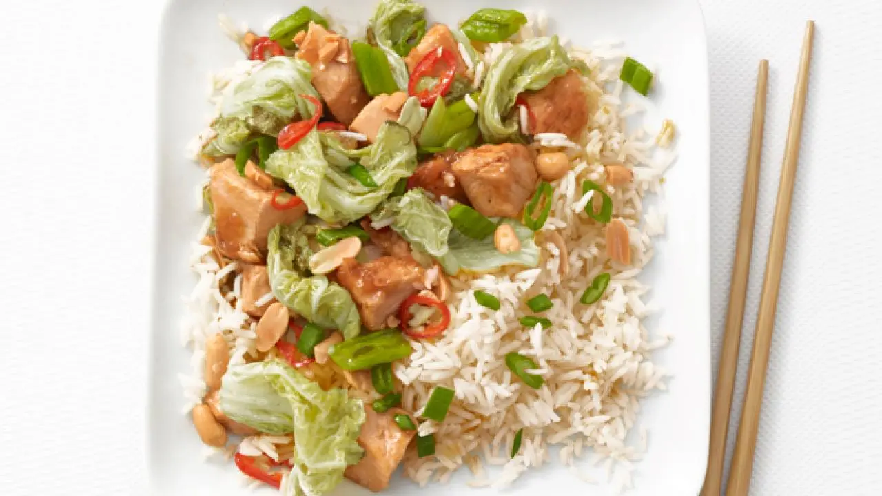 Chicken-Peanut Stir-Fry