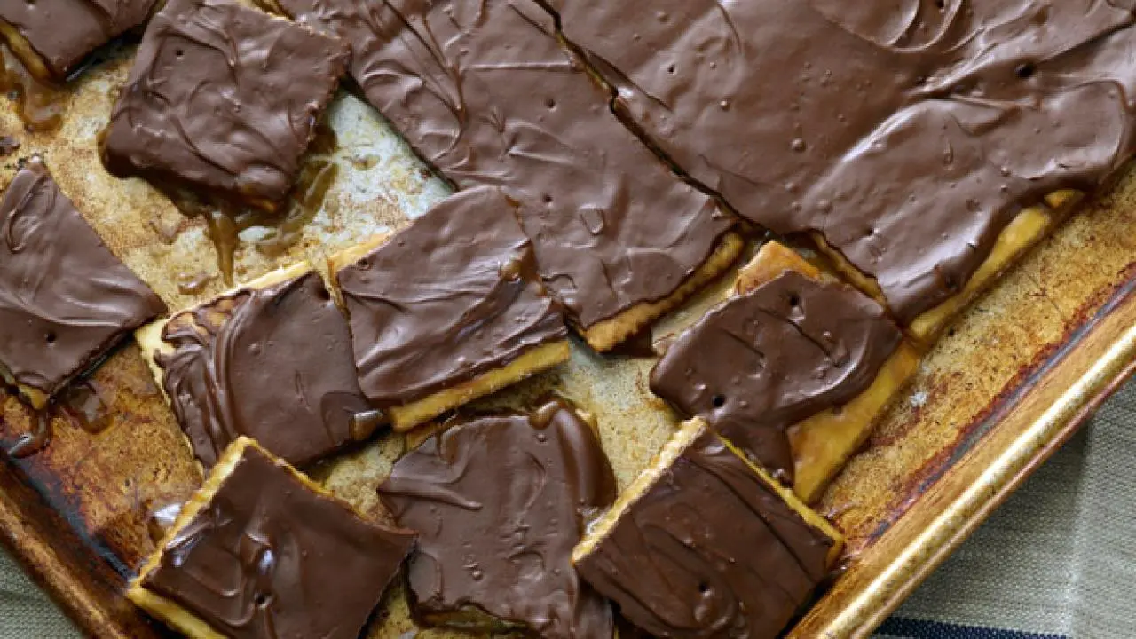 Trisha's Sweet and Saltines