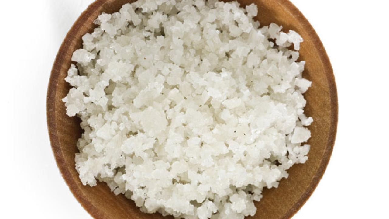 The Reason Restaurants Put Rice In Salt Shakers