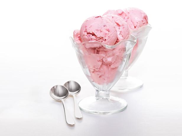 Strawberry-Soda Ice Cream