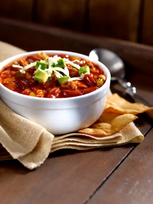 Quick and Healthy Turkey Chili Recipe | Food Network