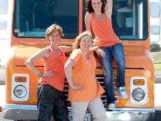 Team Momma's Grizzly Grub: Angela Reynolds, Adriane Richey, Tiffany Seth, as seen on Food Network's The Great Food Truck Race, Season 3