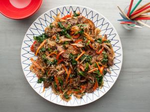 Cc_sweet Potato Noodles With Beef And Mushrooms Japchae Recipe_s4x3