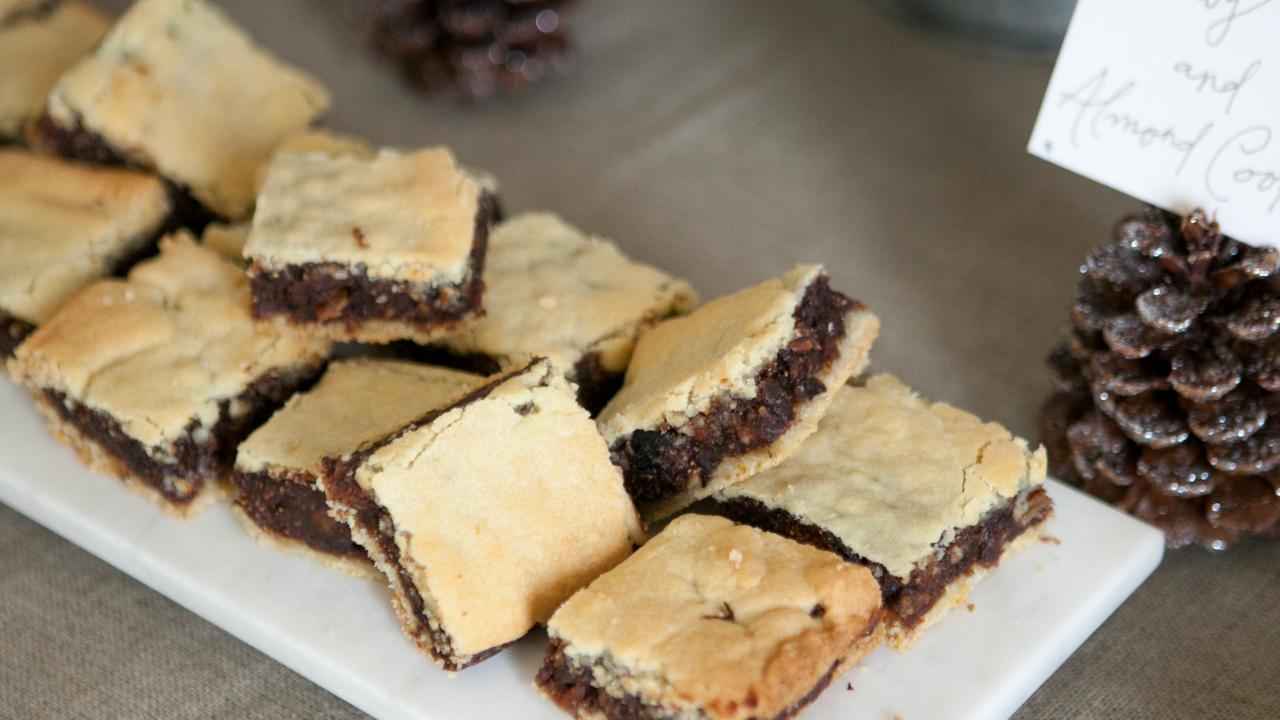 Chewy Fig & Almond Bar Cookies