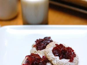 12-days-of-cookies_healthy-cranberry-thumbprints_s3x4