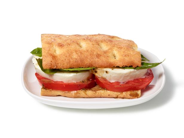 Almost-Famous Tomato, Basil and Mozzarella Flatbread Sandwiches_image