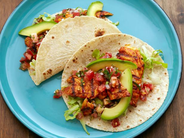 fish tacos with salsa