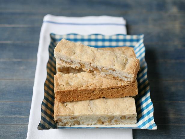 Maple Walnut Shortbread Bars image