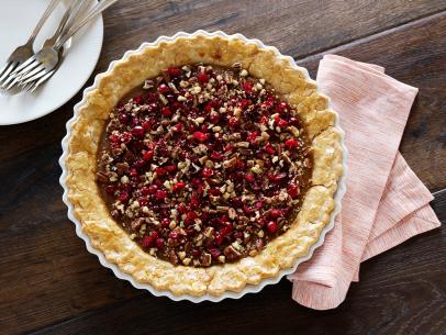 Sweet Potato Pie with Crunchy Cranberry Topping