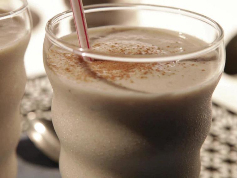 Caramelized Banana Shake Recipe | Melissa d'Arabian | Food Network