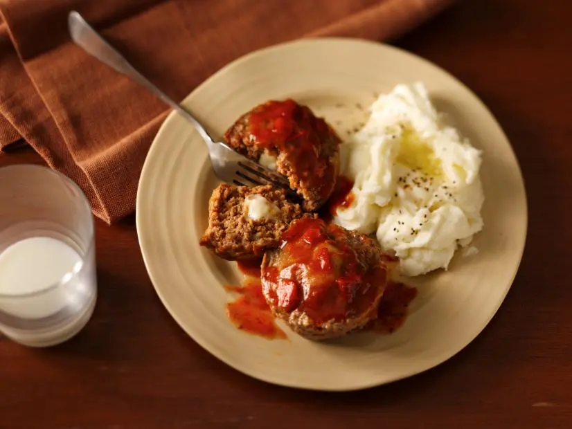 Project Wildfire: Cheese-Stuffed Mini Meat Loaves r50203-1
