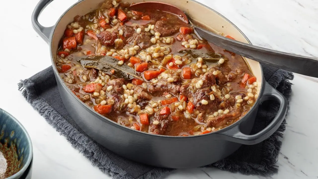 Rich Beef Barley Soup