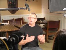 Food Network superstar chef Robert Irvine will be live-Tweeting the 50th episode of his hit show, Restaurant: Impossible.