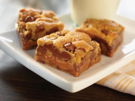 Chocolate Chip Caramel Bars