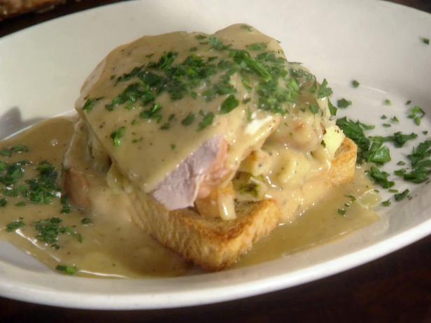 Open face turkey sandwich