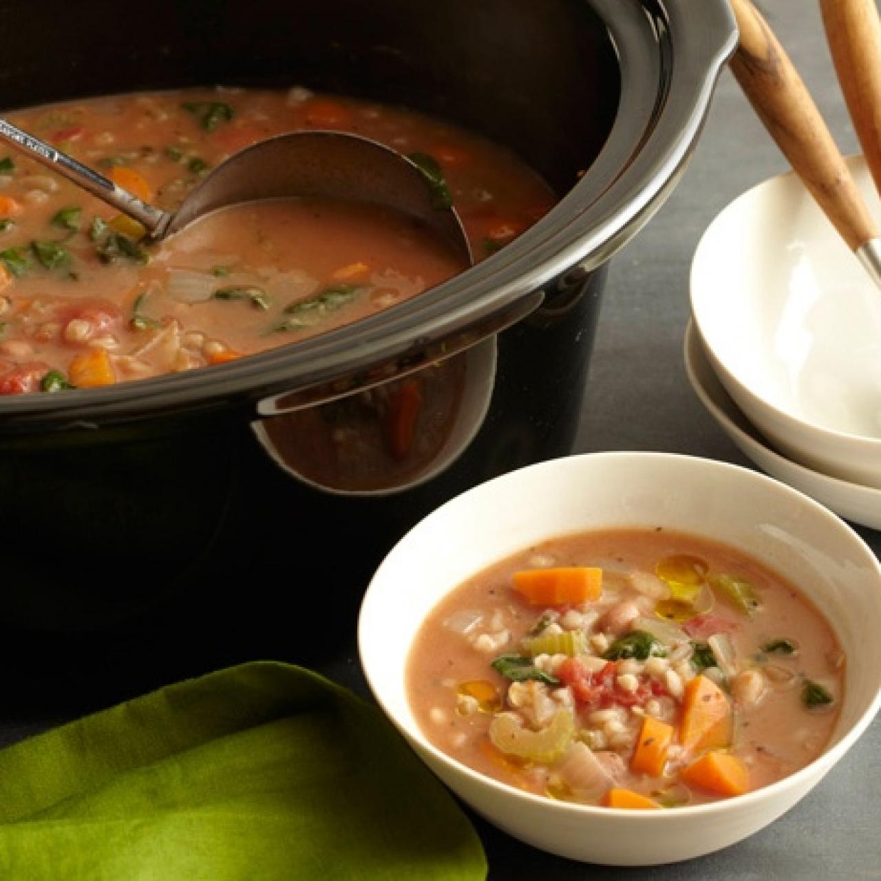 Simple Slowcooker Turkey Vegetable Barley Soup