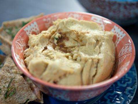 Hummus with Herbed Pita Crisps