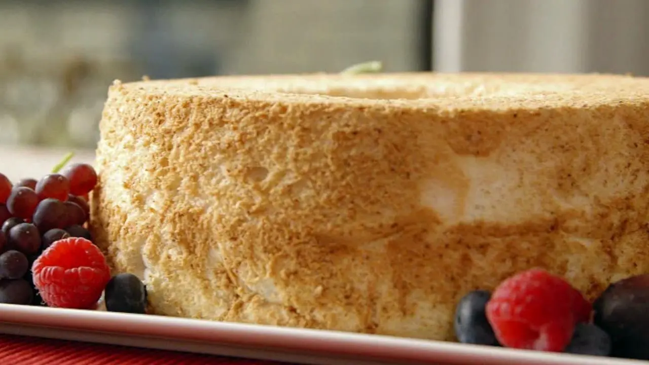 Divine Italian Angel Food Cake