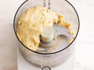 FNM_110113-How-to-Make-Parmesan-Breadsticks-Step-01_s4x3
